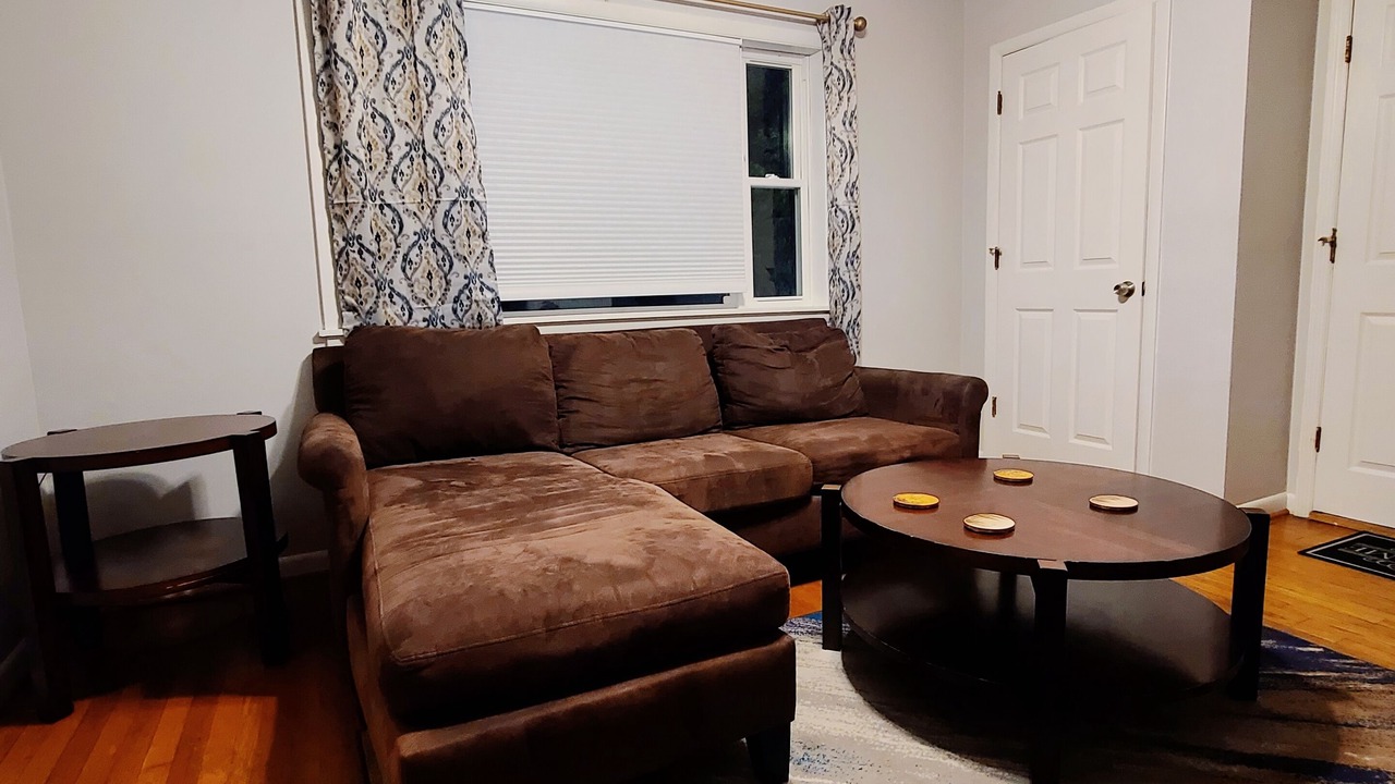 Photo of Livingroom in Lexington