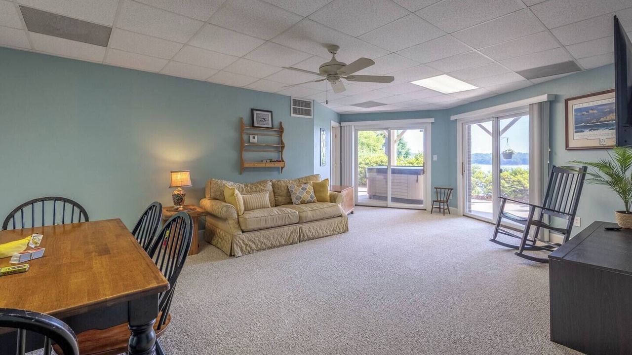 Photo of Livingroom in Nebo