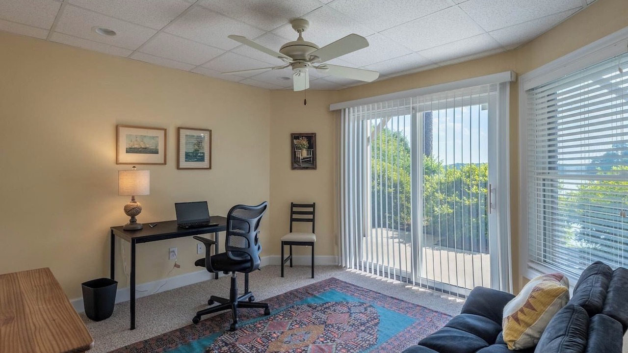 Photo of Livingroom in Nebo