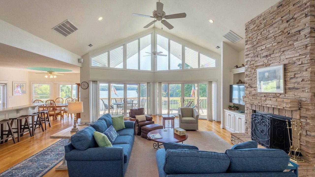 Photo of Livingroom in Nebo