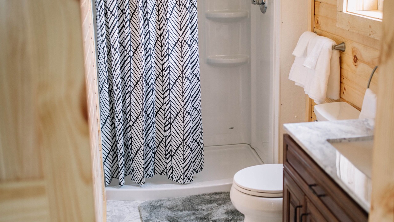 Photo of Bathroom in Dry Ridge