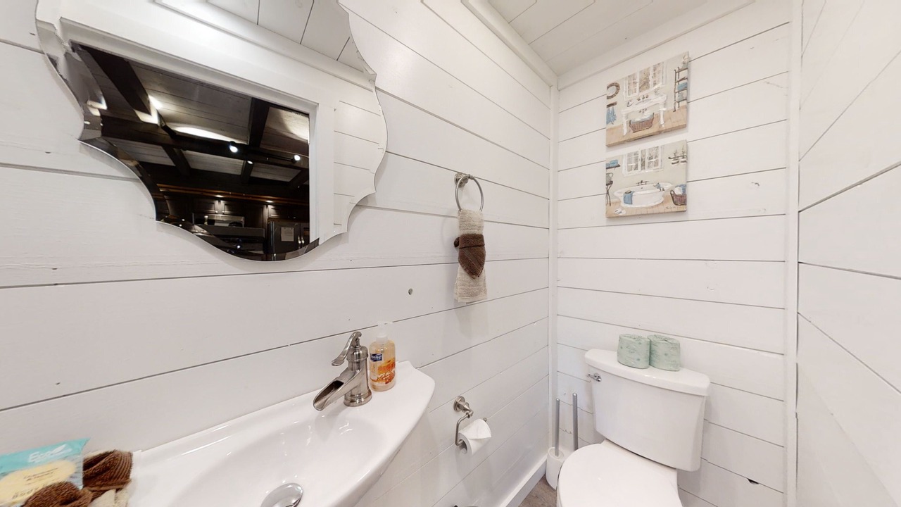 Photo of Bathroom in Gatlinburg