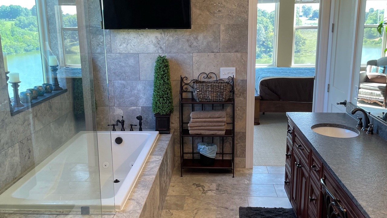 Photo of Bathroom in Dry Ridge