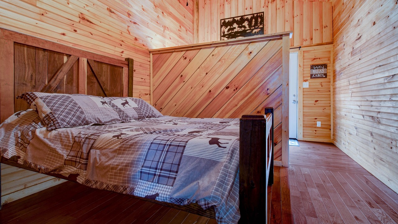 Photo of Bedroom in Pine Ridge