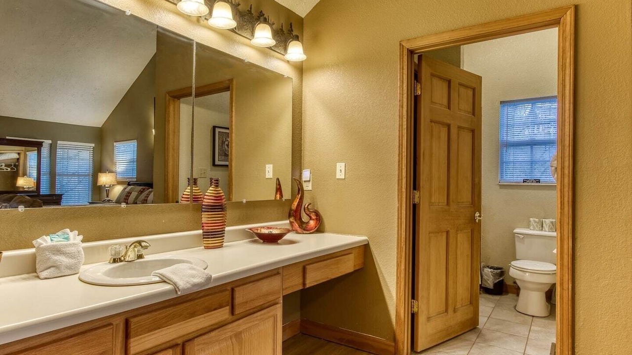 Photo of Bathroom in Chalet Village North