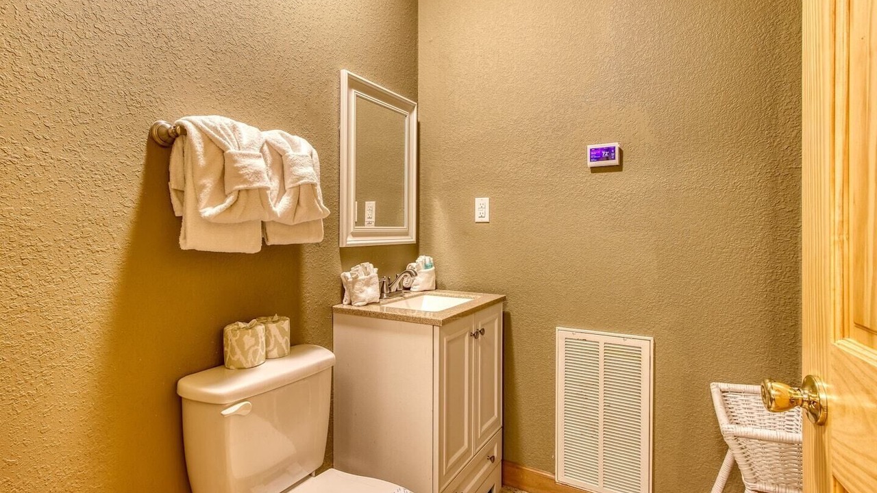 Photo of Bathroom in Chalet Village North