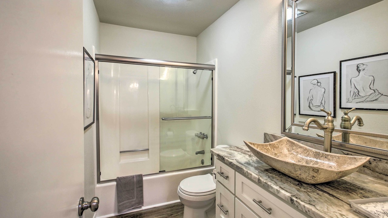 Photo of Bathroom in Rockwell