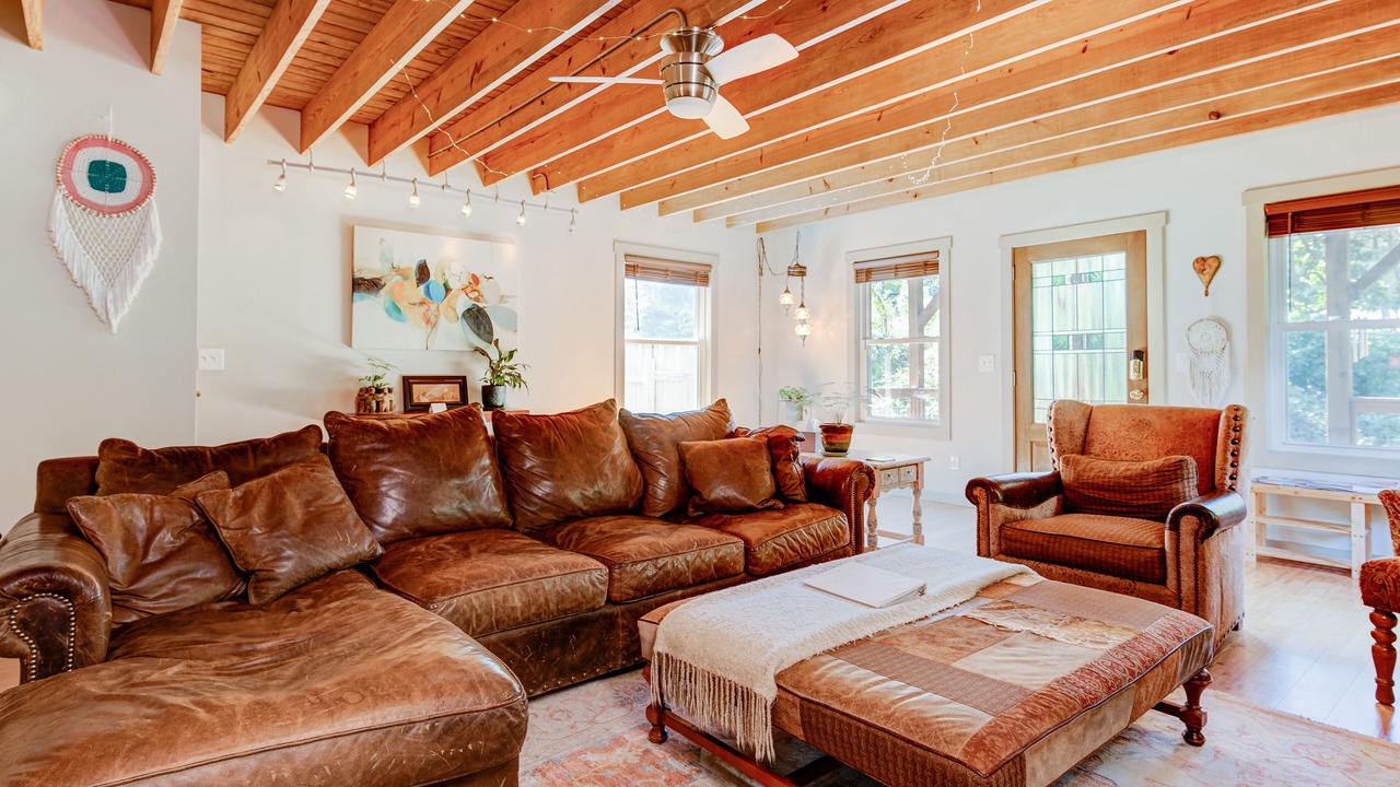 Photo of Livingroom in Woodfin