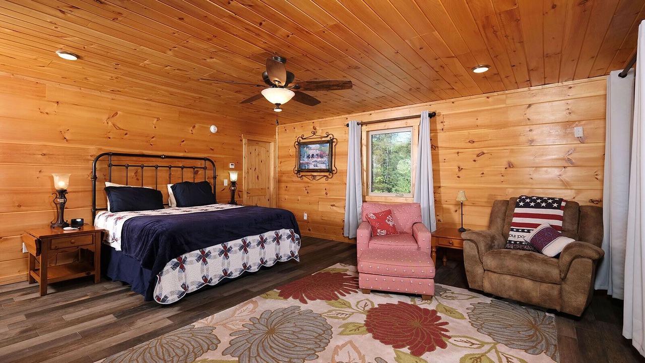Photo of Bedroom in Sevierville