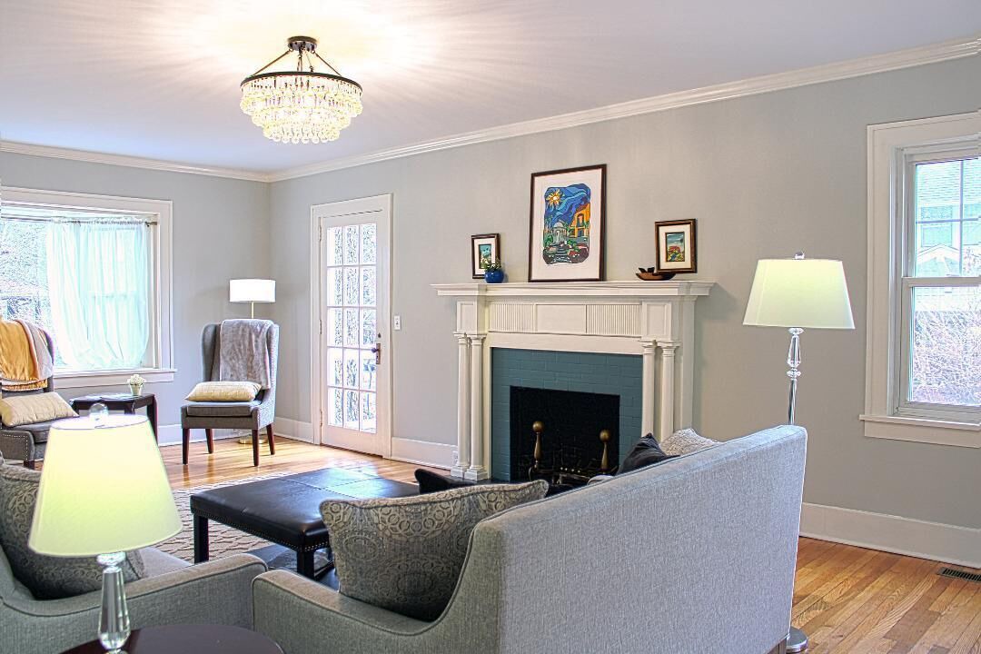 Photo of Livingroom in Grove Park- Sunset