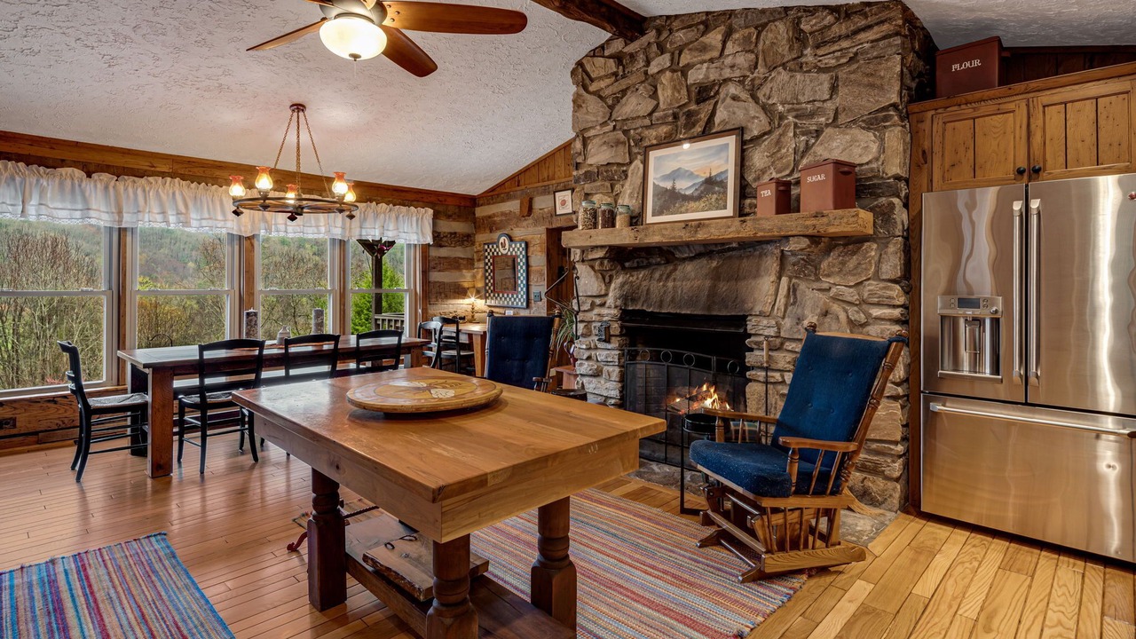 Photo of Livingroom in Canton