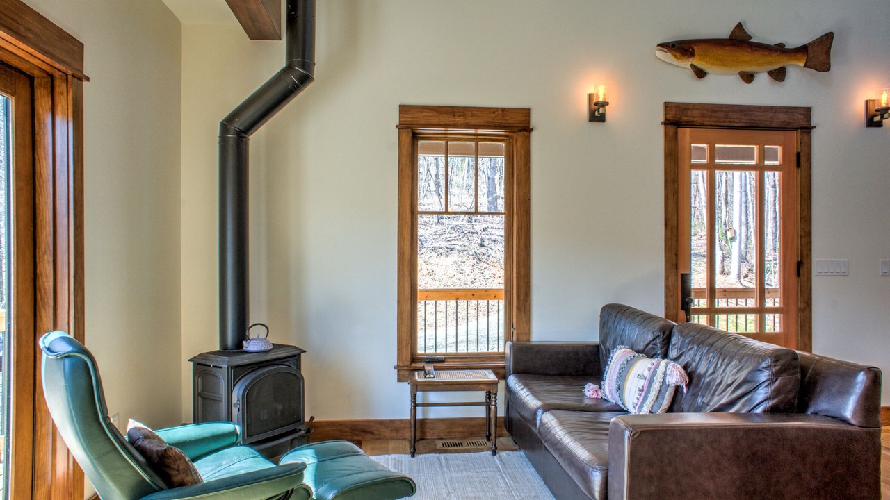 Photo of Livingroom in Swannanoa