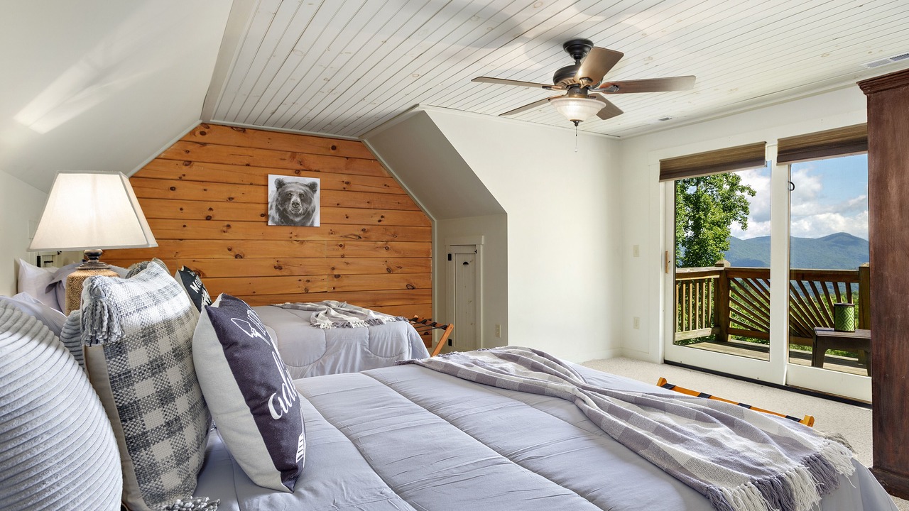 Photo of Bedroom in Asheville