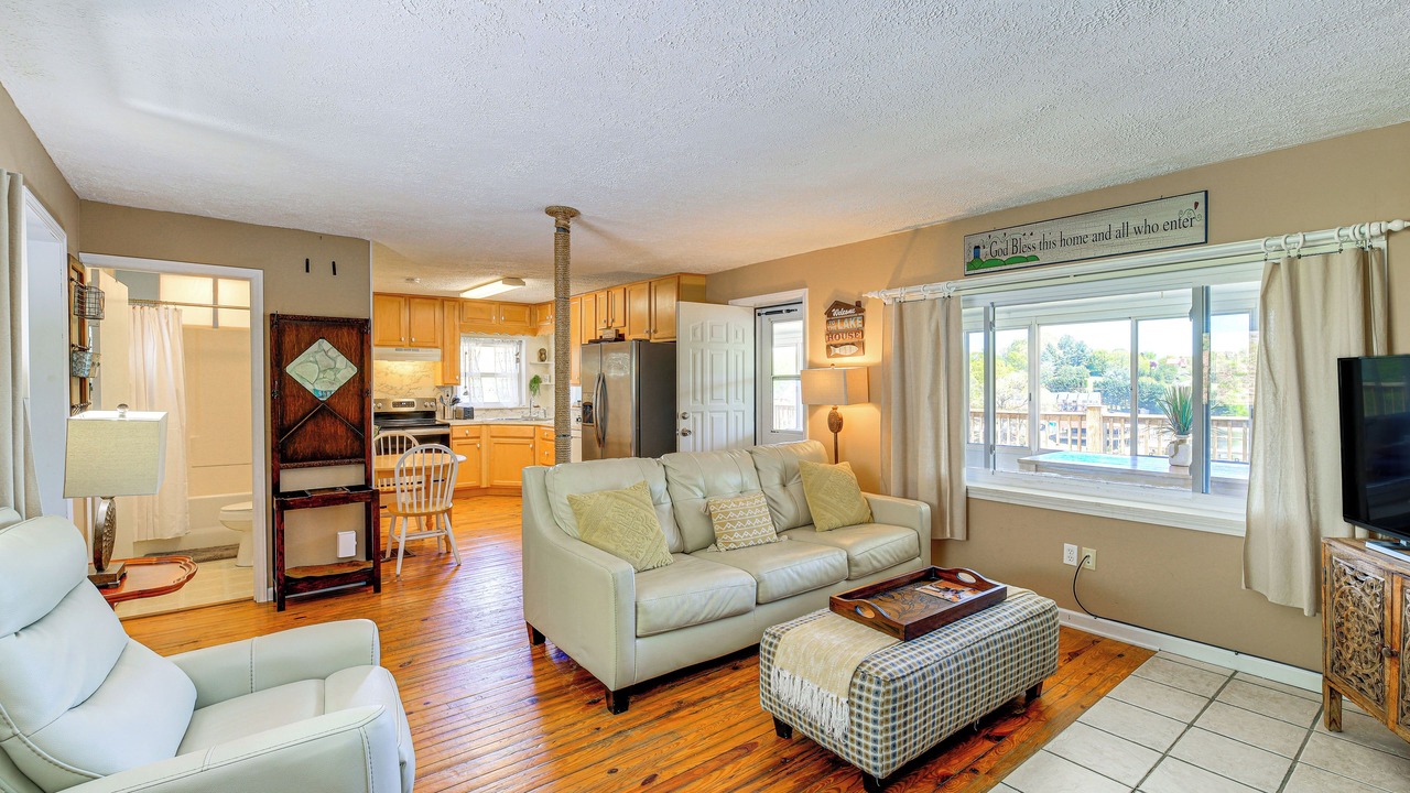 Photo of Bedroom in Lynn Garden