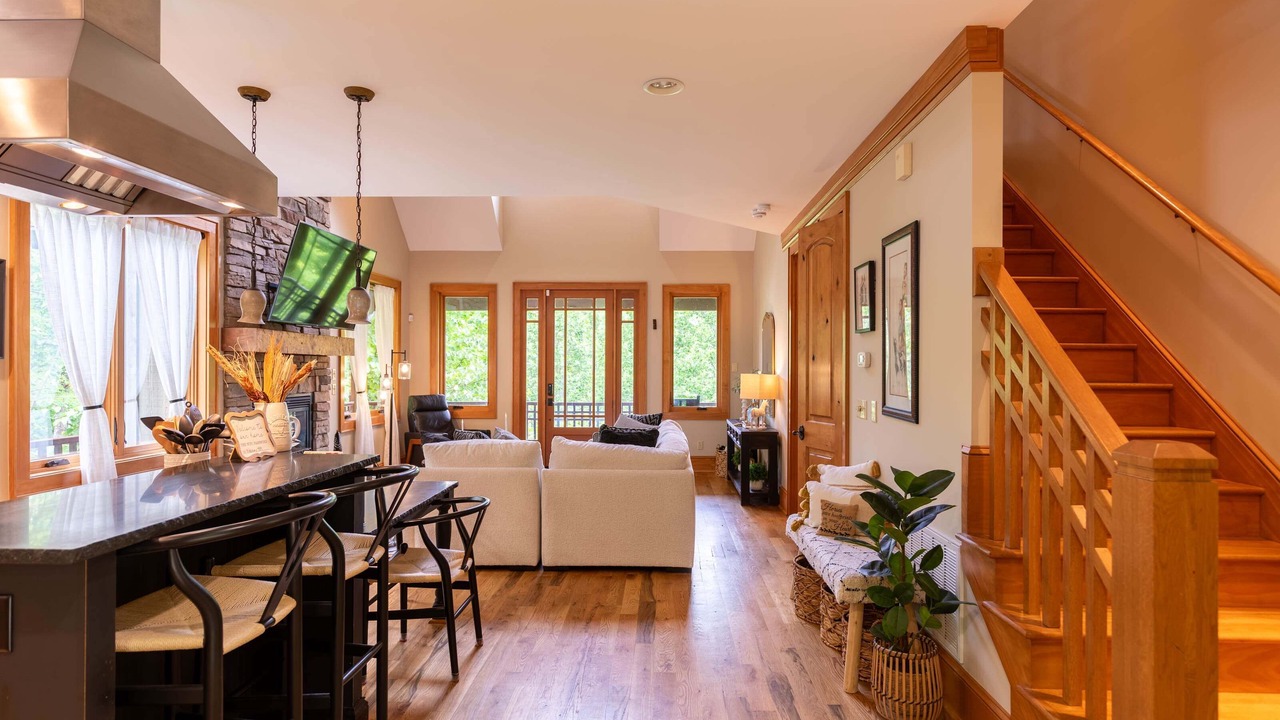Photo of Livingroom in Elk Park