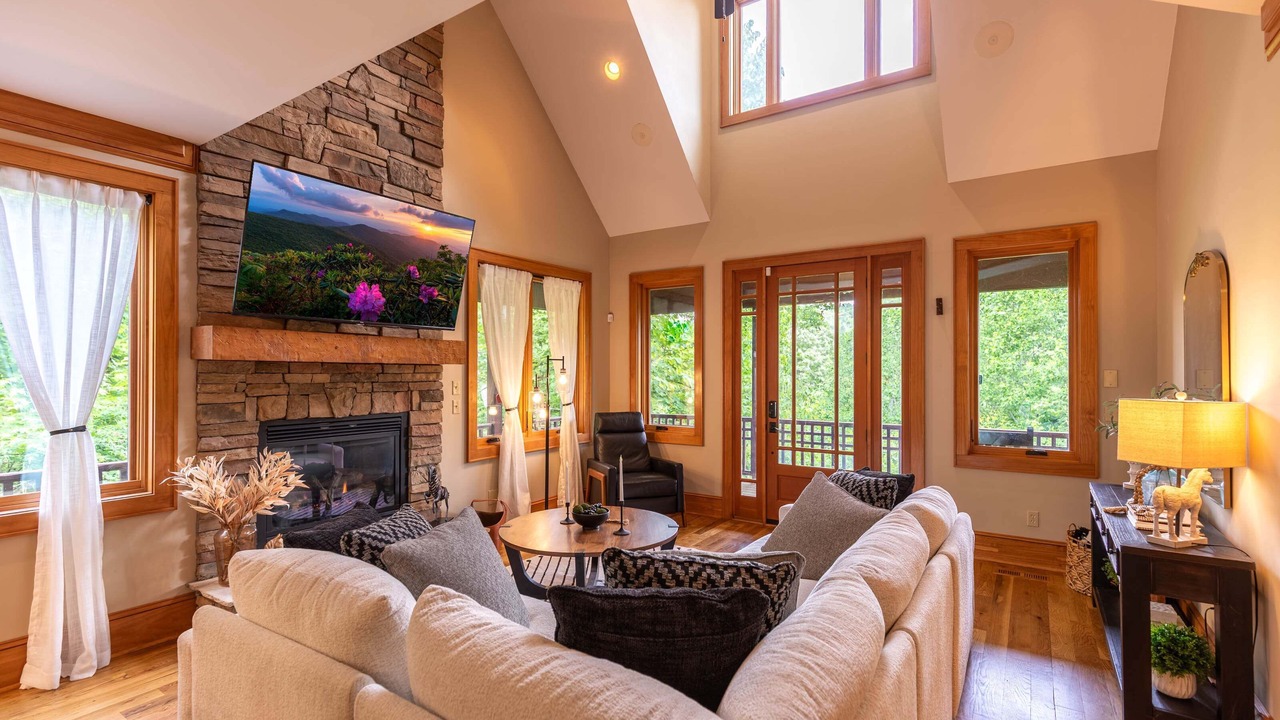 Photo of Livingroom in Elk Park