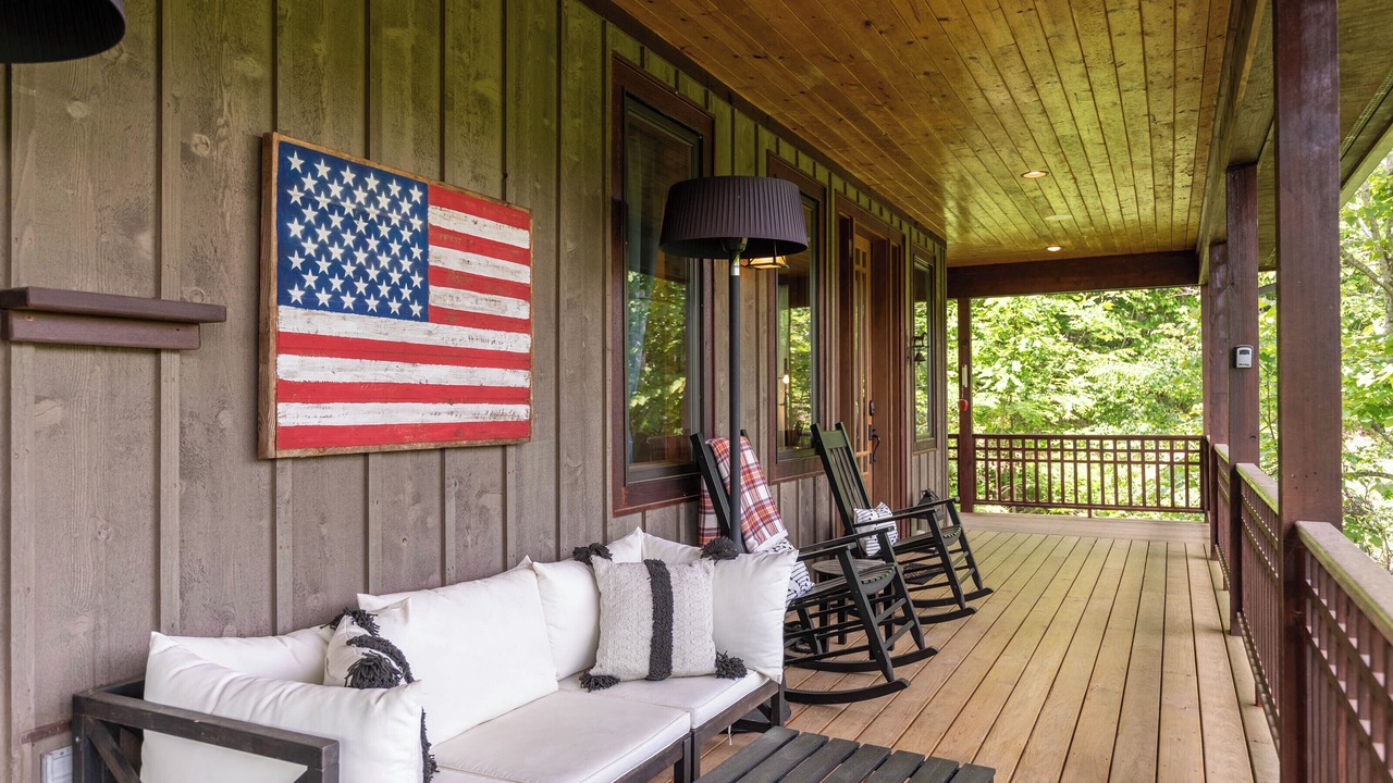 Photo of Patio Balcony in Elk Park