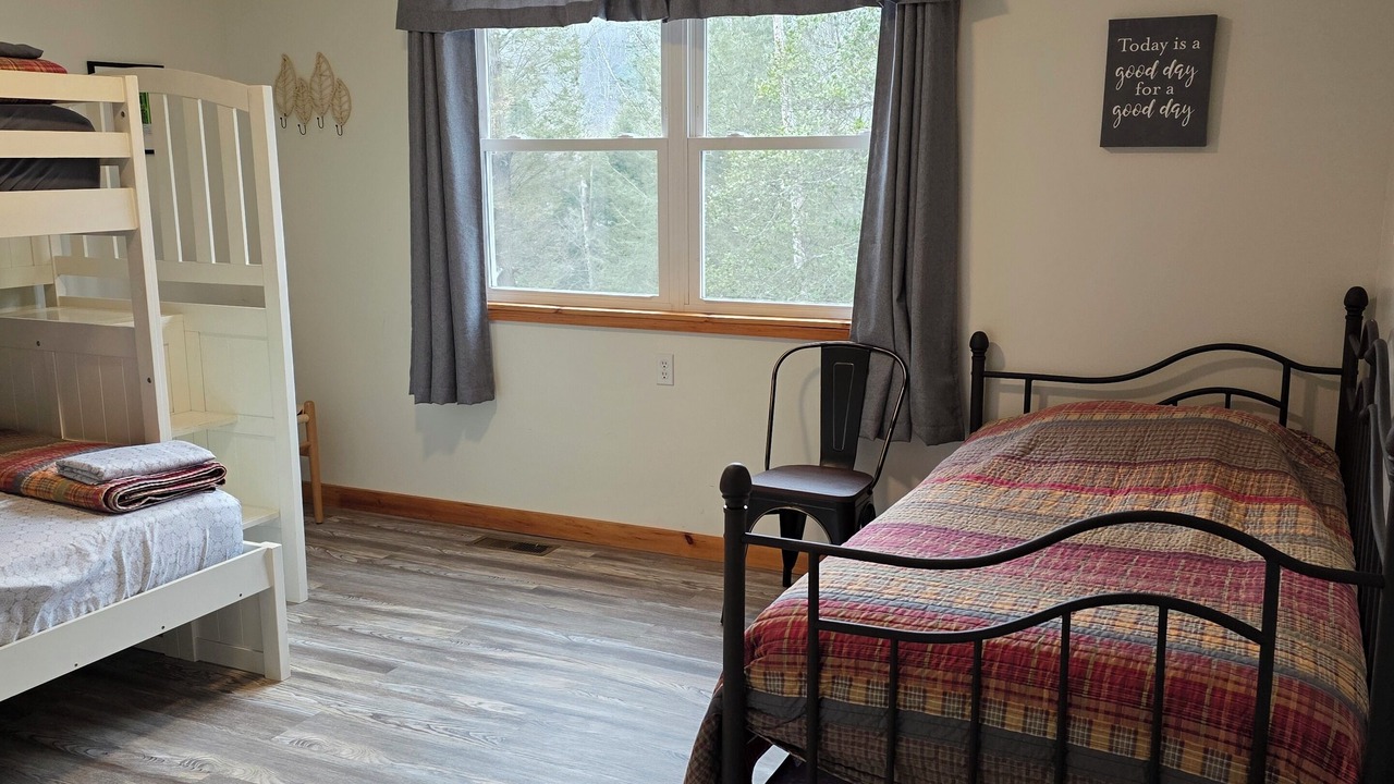 Photo of Bedroom in French Creek