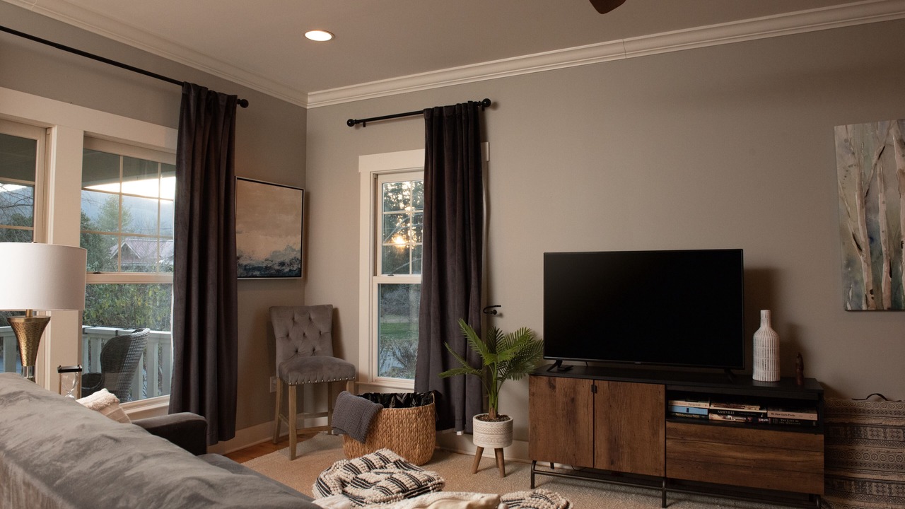 Photo of Livingroom in Black Mountain