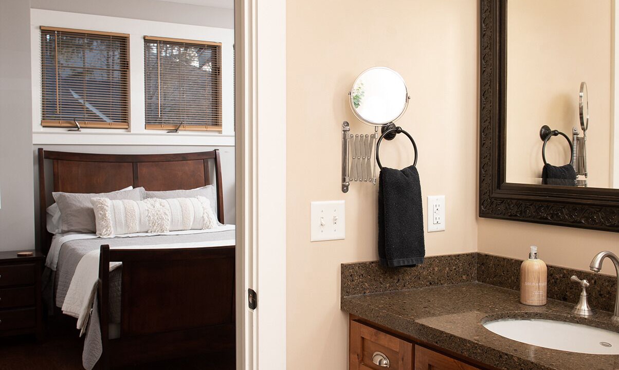 Photo of Bedroom in Black Mountain