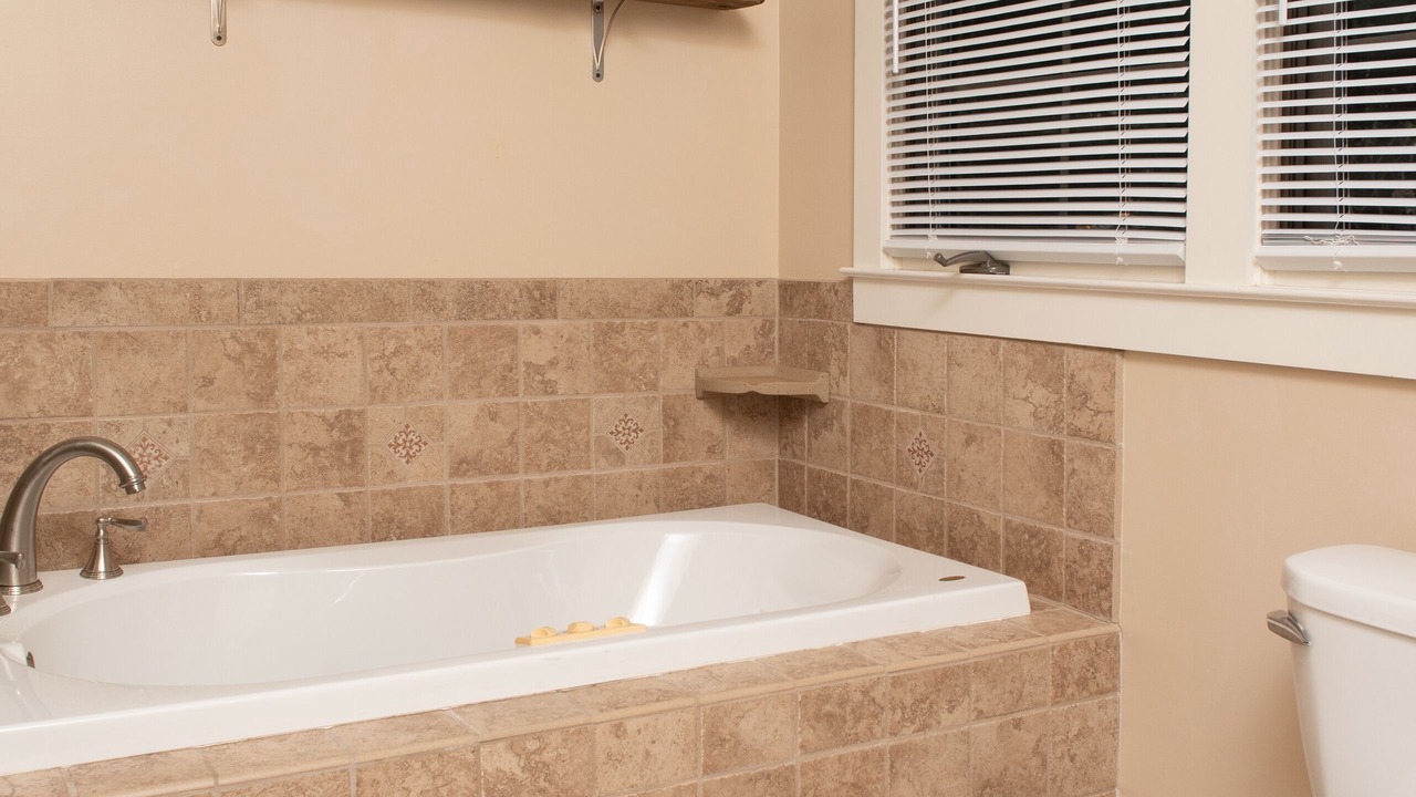 Photo of Bathroom in Black Mountain