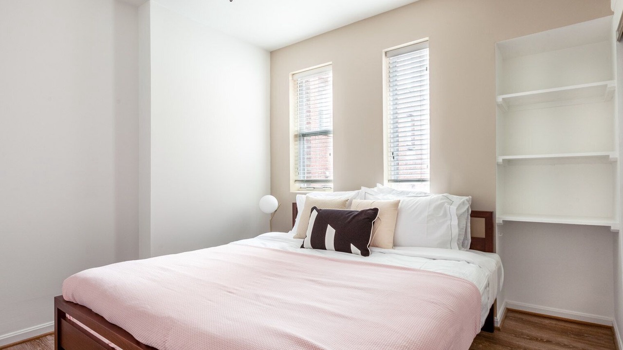 Photo of Bedroom in Adams Morgan
