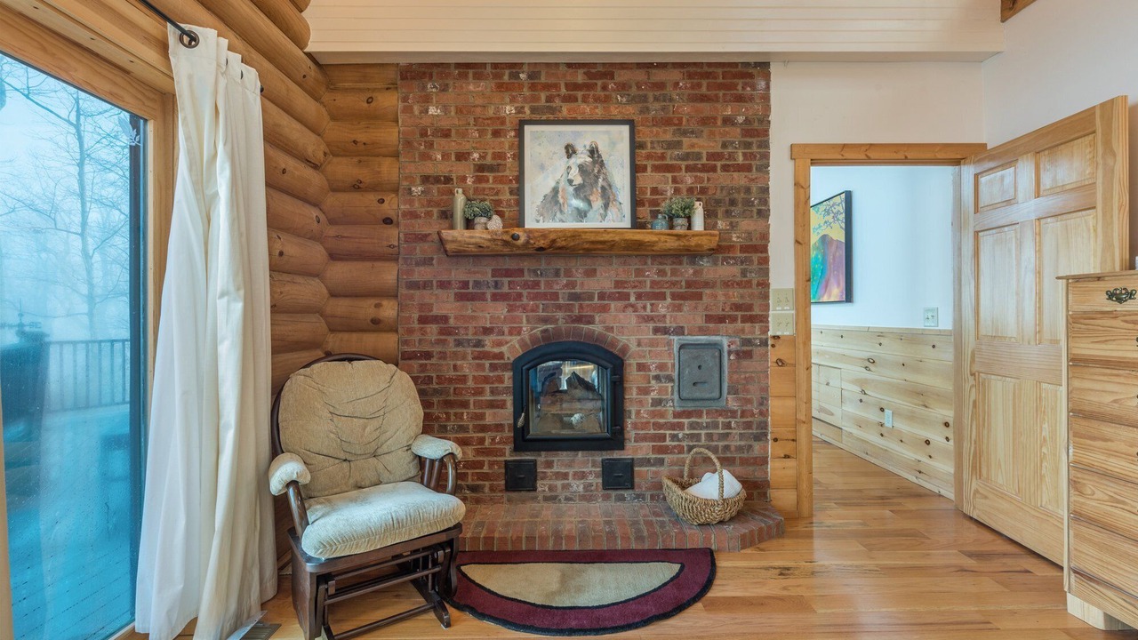 Photo of Livingroom in Fairview