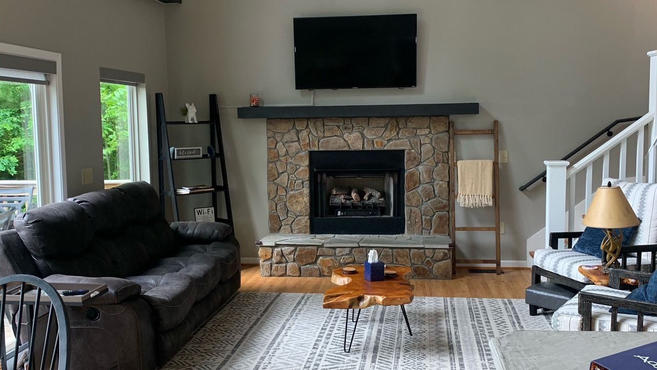 Photo of Livingroom in Fleetwood