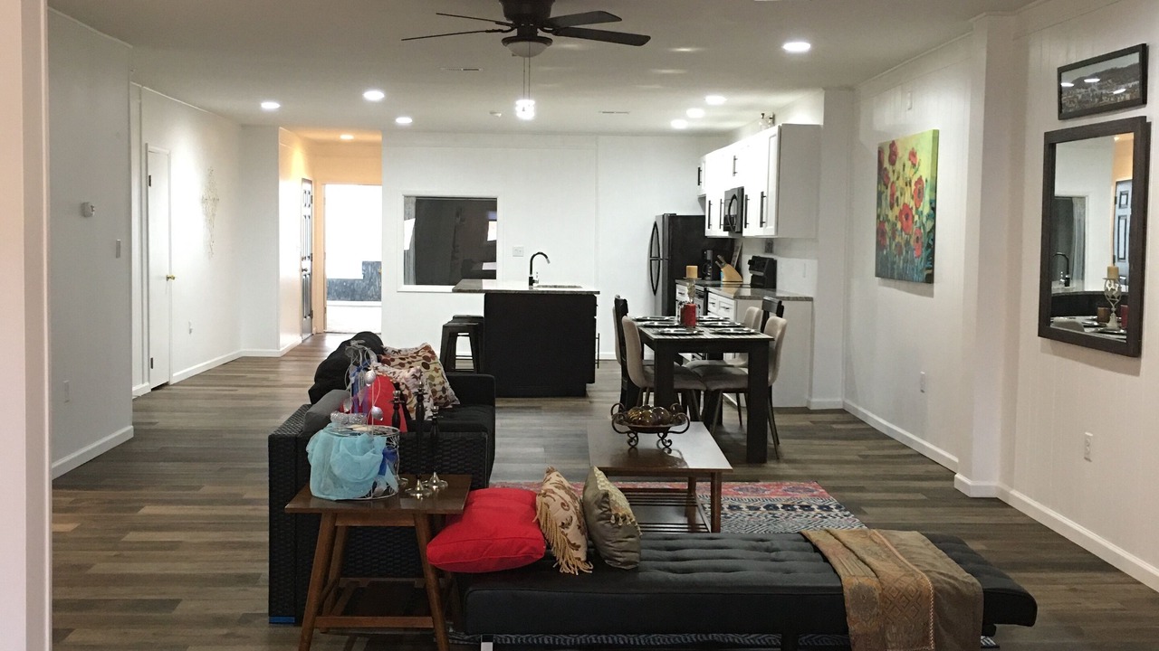Photo of Livingroom in Maysville