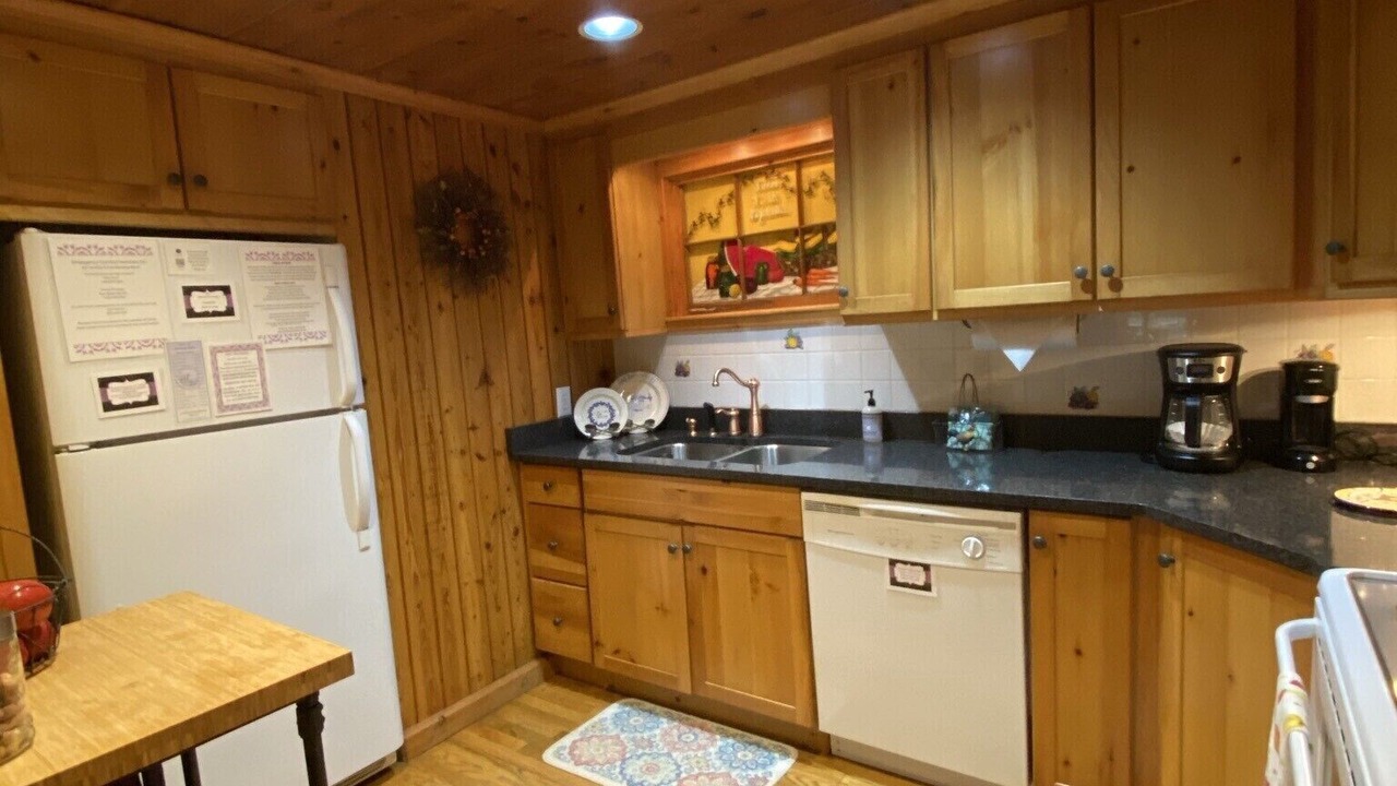 Photo of Kitchen in Blowing Rock