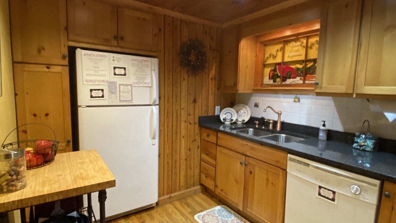 Photo of Kitchen in Blowing Rock