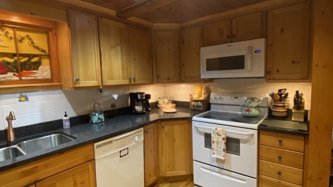 Photo of Kitchen in Blowing Rock