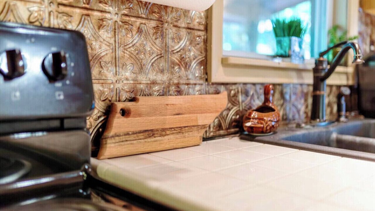 Photo of Kitchen in Roan Mountain
