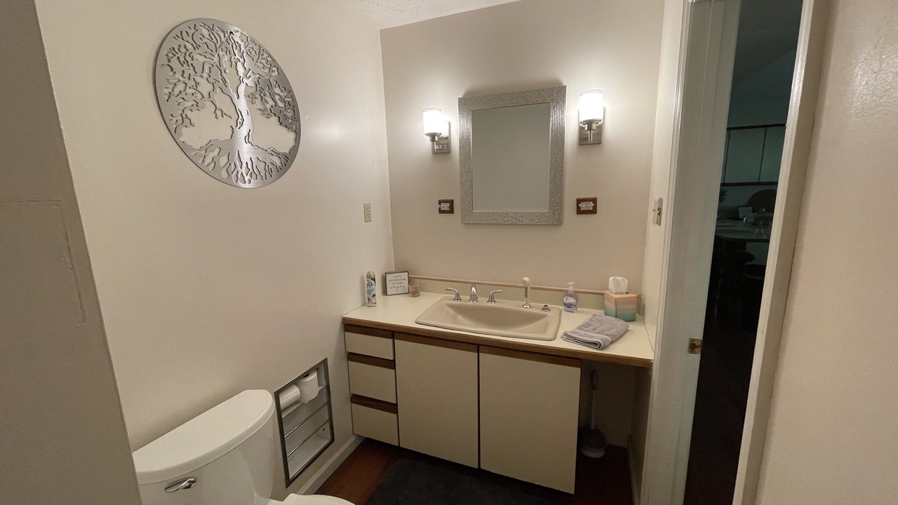Photo of Bathroom in Borderland