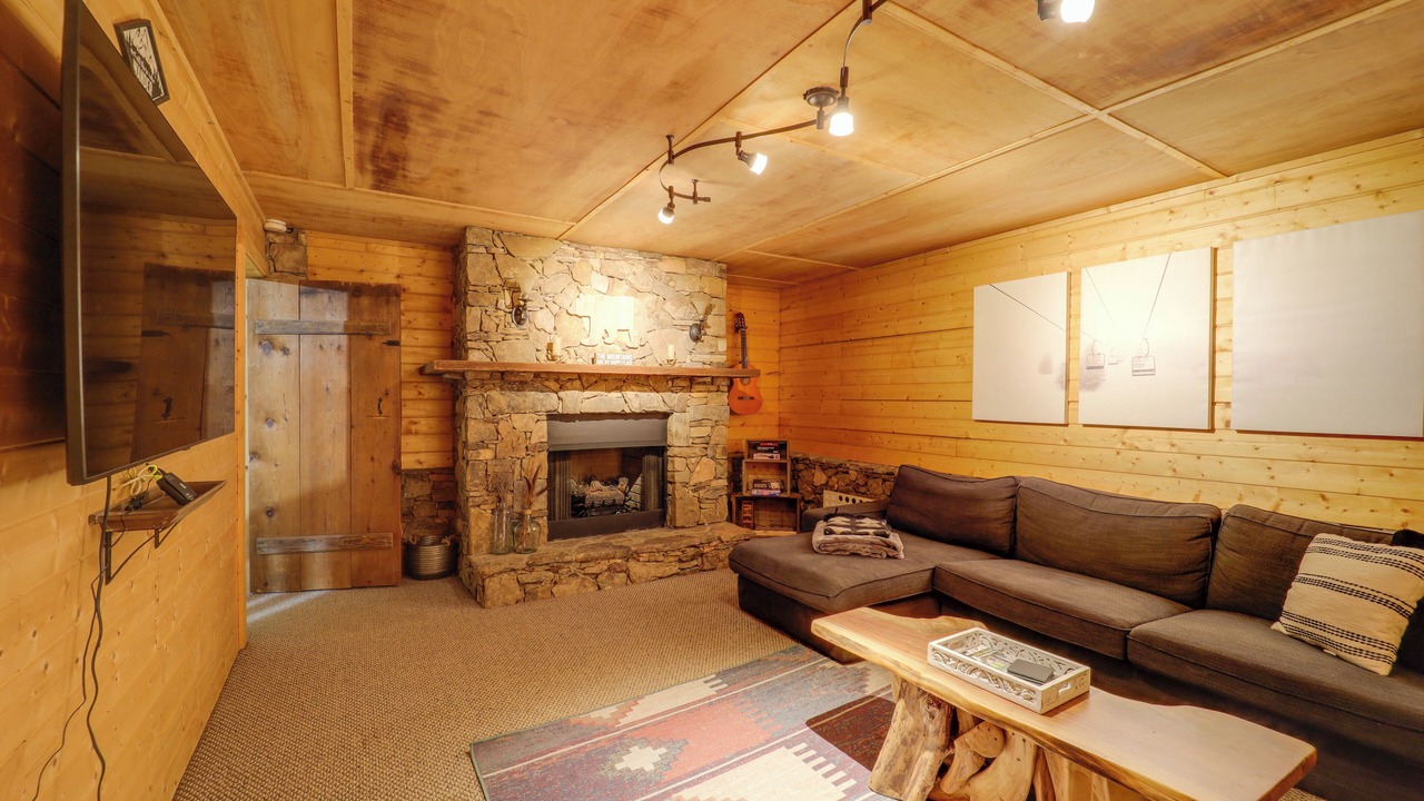 Photo of Livingroom in Fleetwood