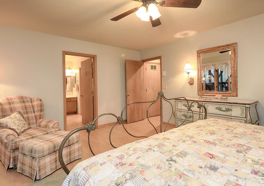 Photo of Bedroom in Beech Mountain