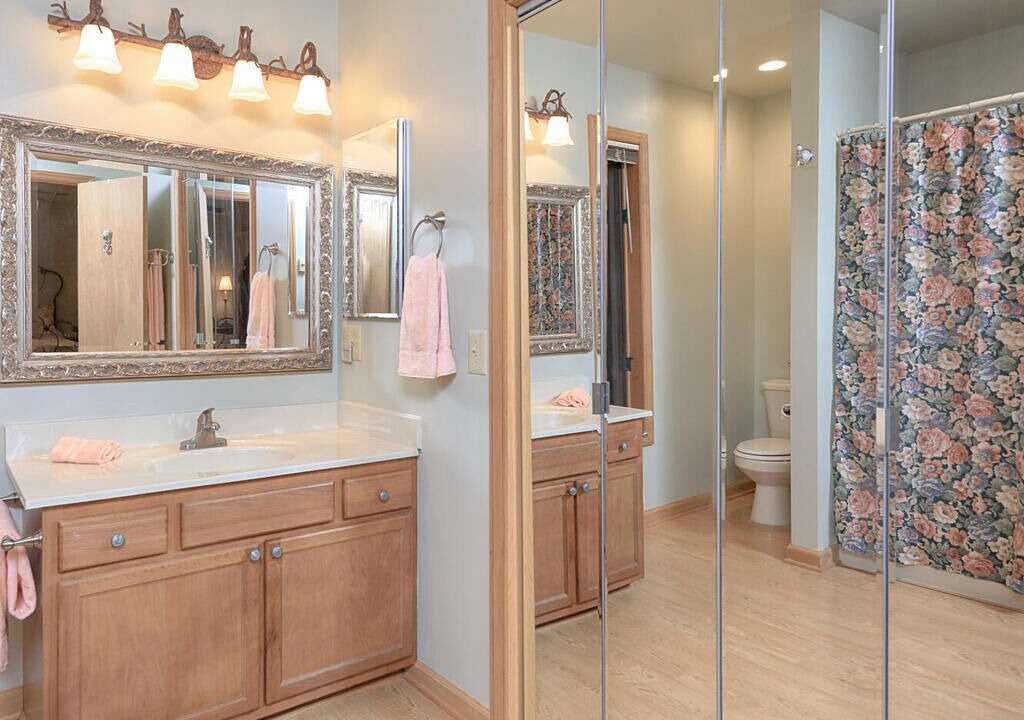 Photo of Bathroom in Beech Mountain