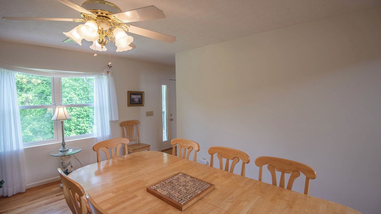 Photo of Bedroom in Lansing