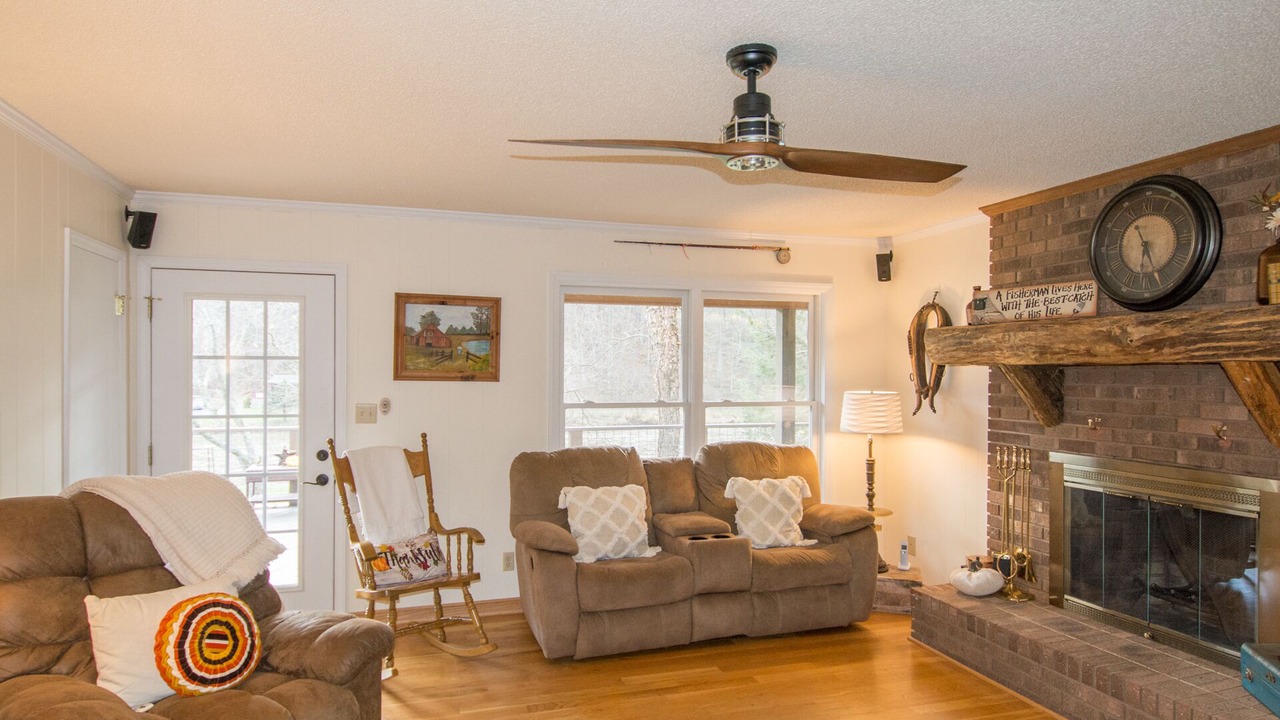Photo of Livingroom in Piney Creek