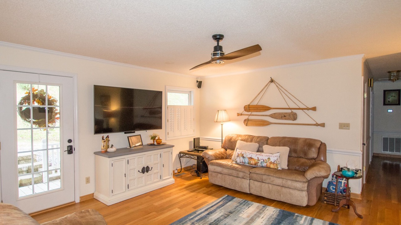 Photo of Livingroom in Piney Creek