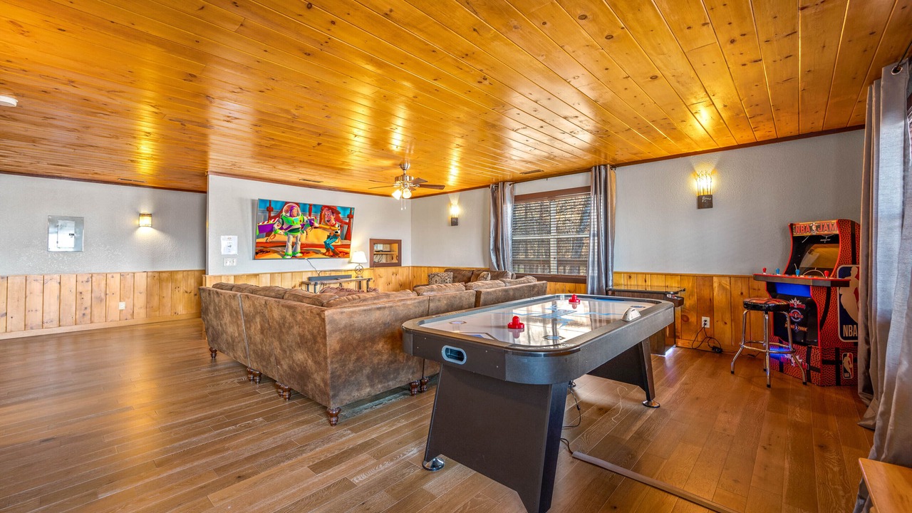 Photo of Bedroom in Chalet Village North