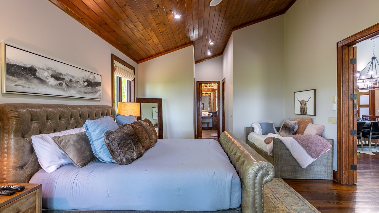 Photo of Bedroom in Banner Elk