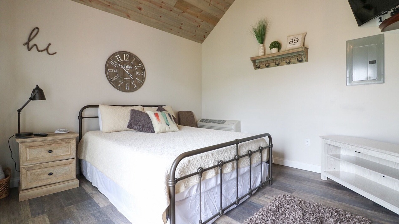 Photo of Bedroom in Dry Ridge
