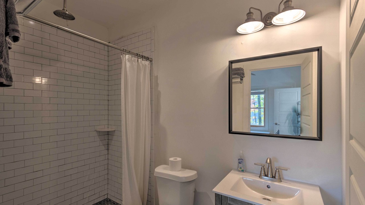 Photo of Bathroom in Marion