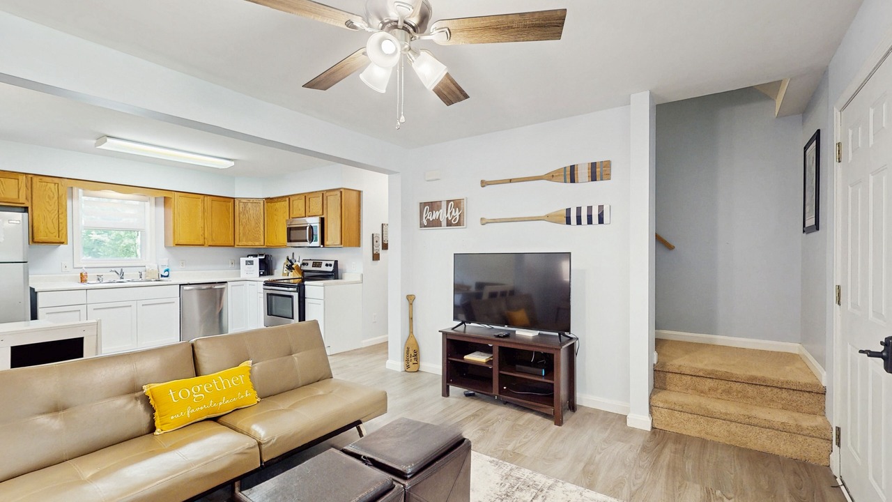 Photo of Livingroom in Thayerville