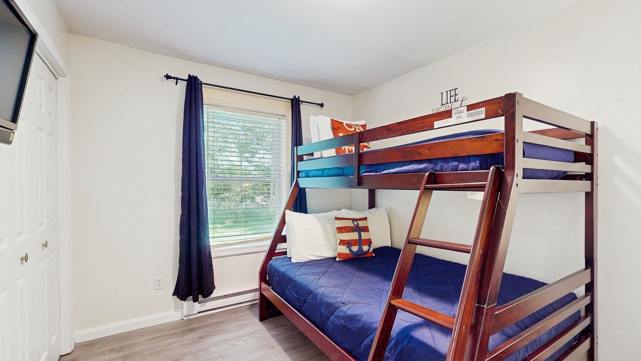 Photo of Bedroom in Thayerville