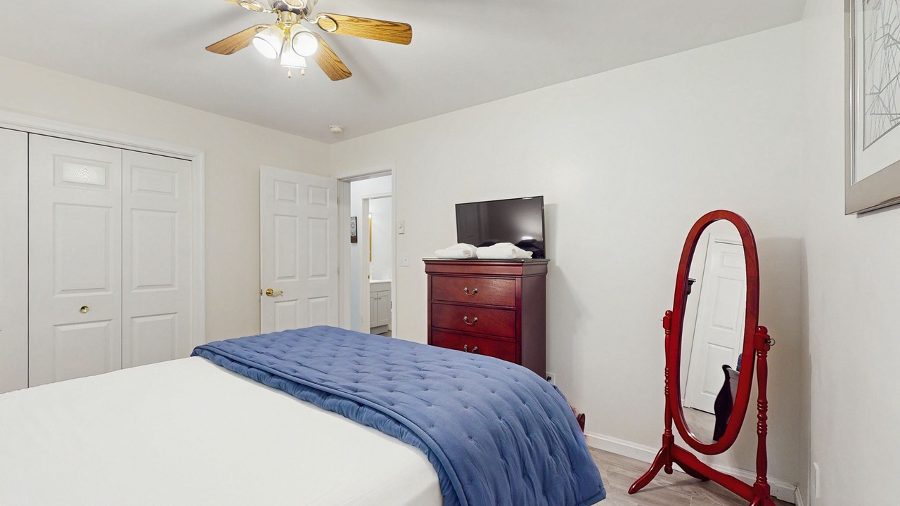 Photo of Bedroom in Thayerville