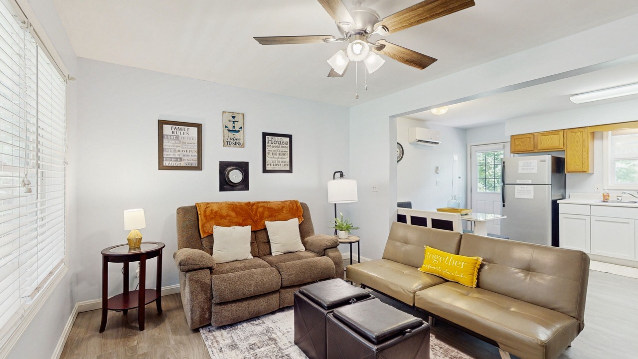 Photo of Livingroom in Thayerville