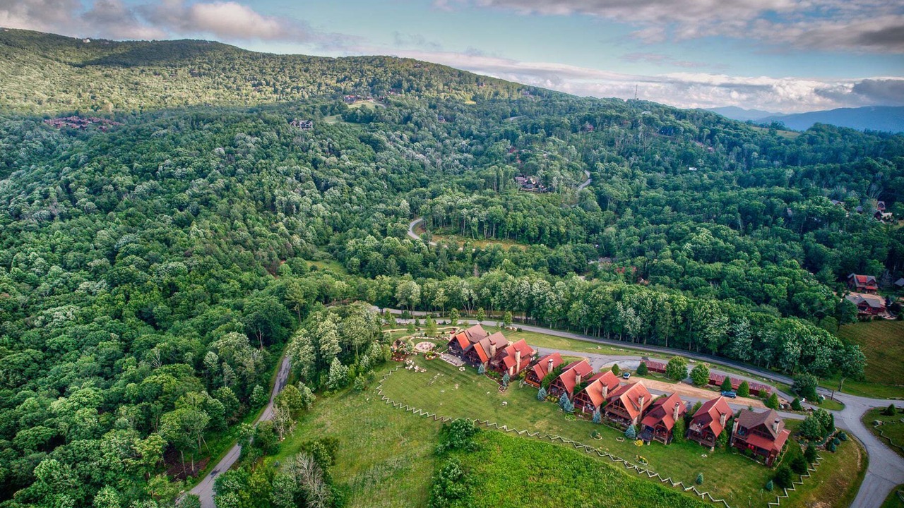 Photo of Outdoor in Elk Park