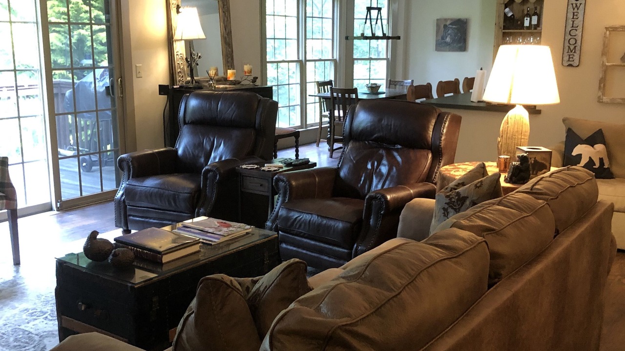 Photo of Livingroom in Mirror Lake